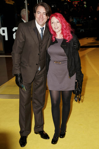 Illustration for article titled Ridiculously Handsome Men At Watchmen UK Premiere